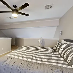  Apartment Modern South United States